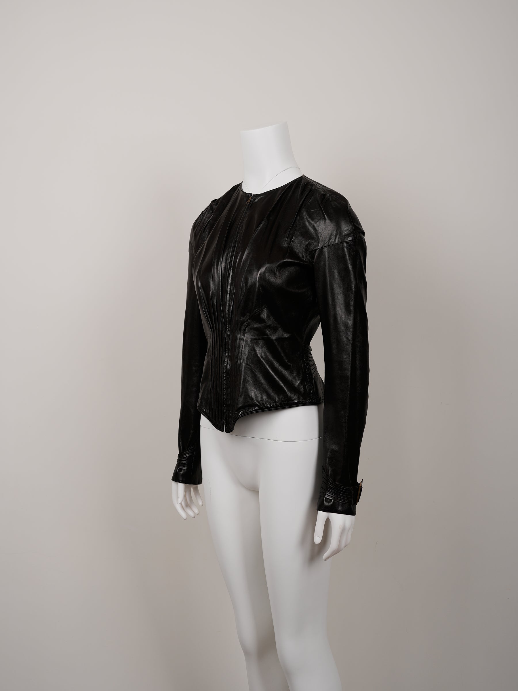 Gucci by Tom Ford Fall/Winter 2003 Black Leather Fitted Jacket - Pulled