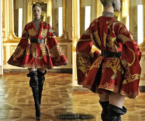 With tags: Alexander McQueen Fall 2010 Final Collection Runway Kimono Dress