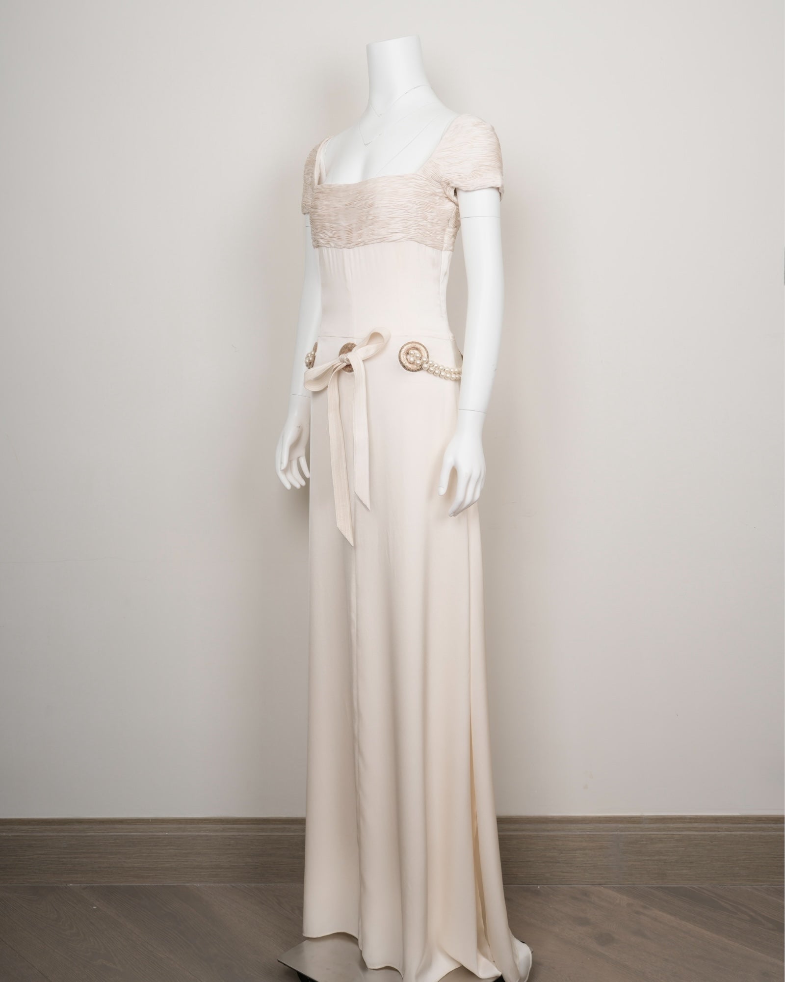 Preowned Valentino Spring 2005 Ivory Silk Gown with Pearl Belt
