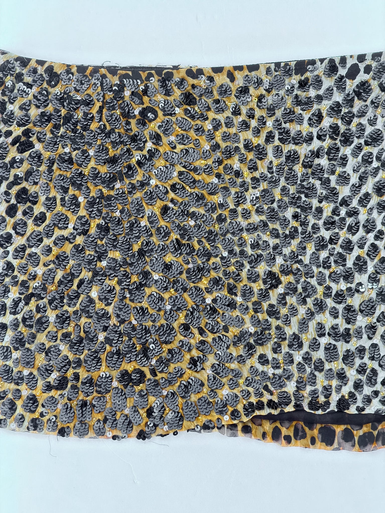 Dolce & Gabbana Fall/Winter 1999 Leopard Sequin Silk Skirtl - Pulled