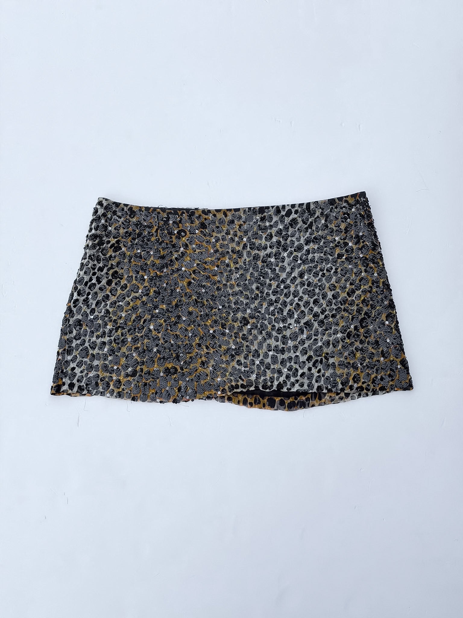 Dolce & Gabbana Fall/Winter 1999 Leopard Sequin Silk Skirtl - Pulled