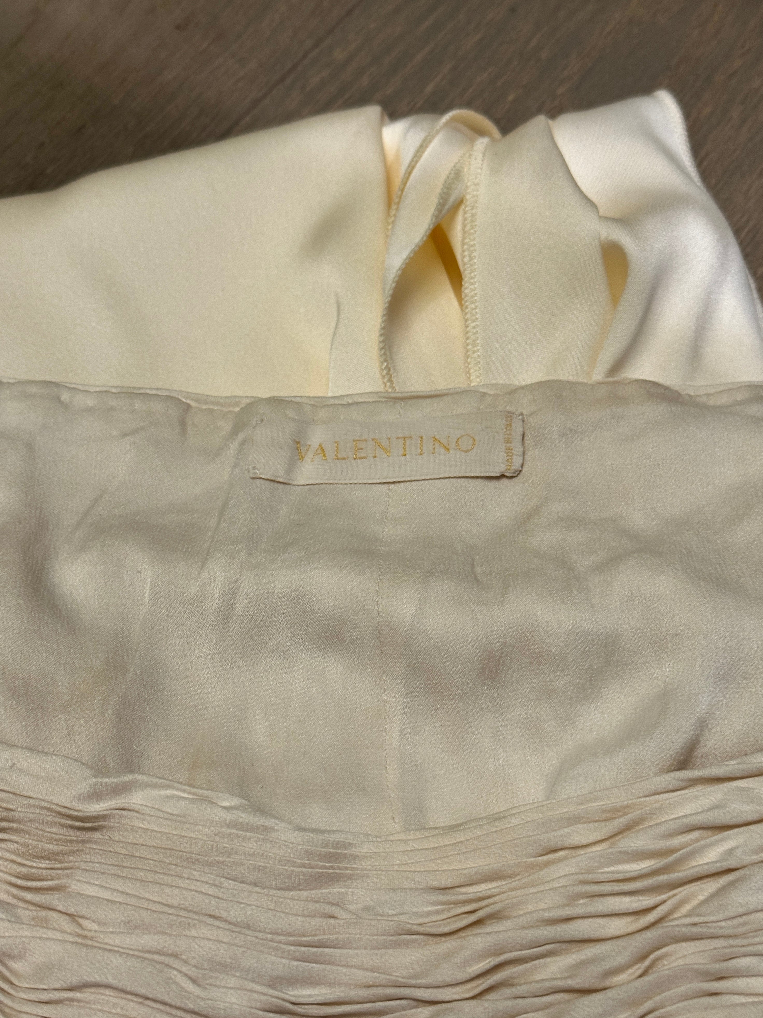 Preowned Valentino Spring 2005 Ivory Silk Gown with Pearl Belt